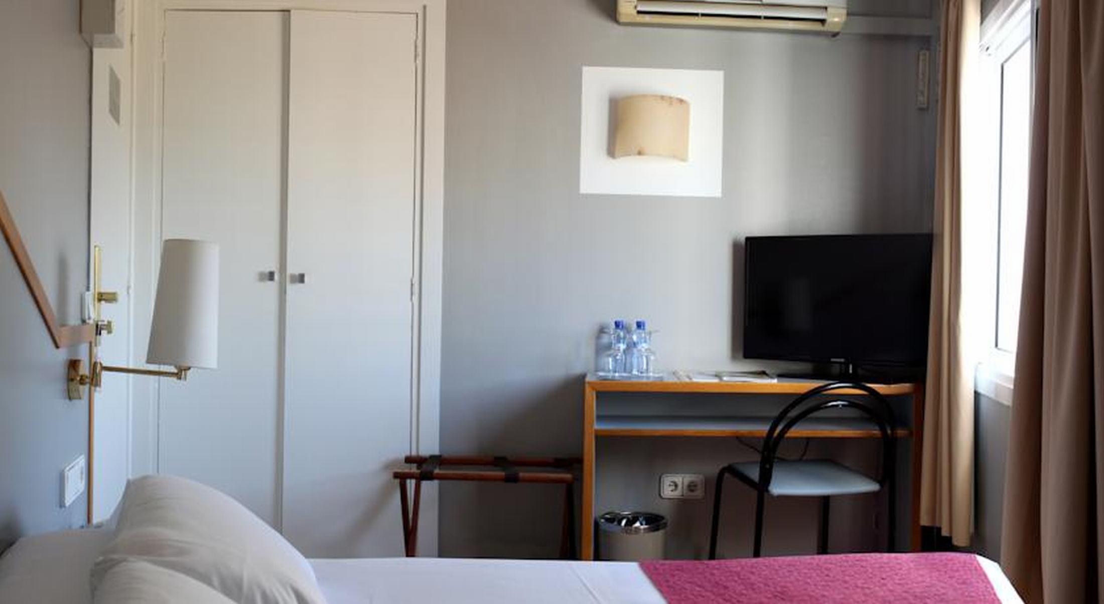 Hotel Subur Σίτζες Εξωτερικό φωτογραφία