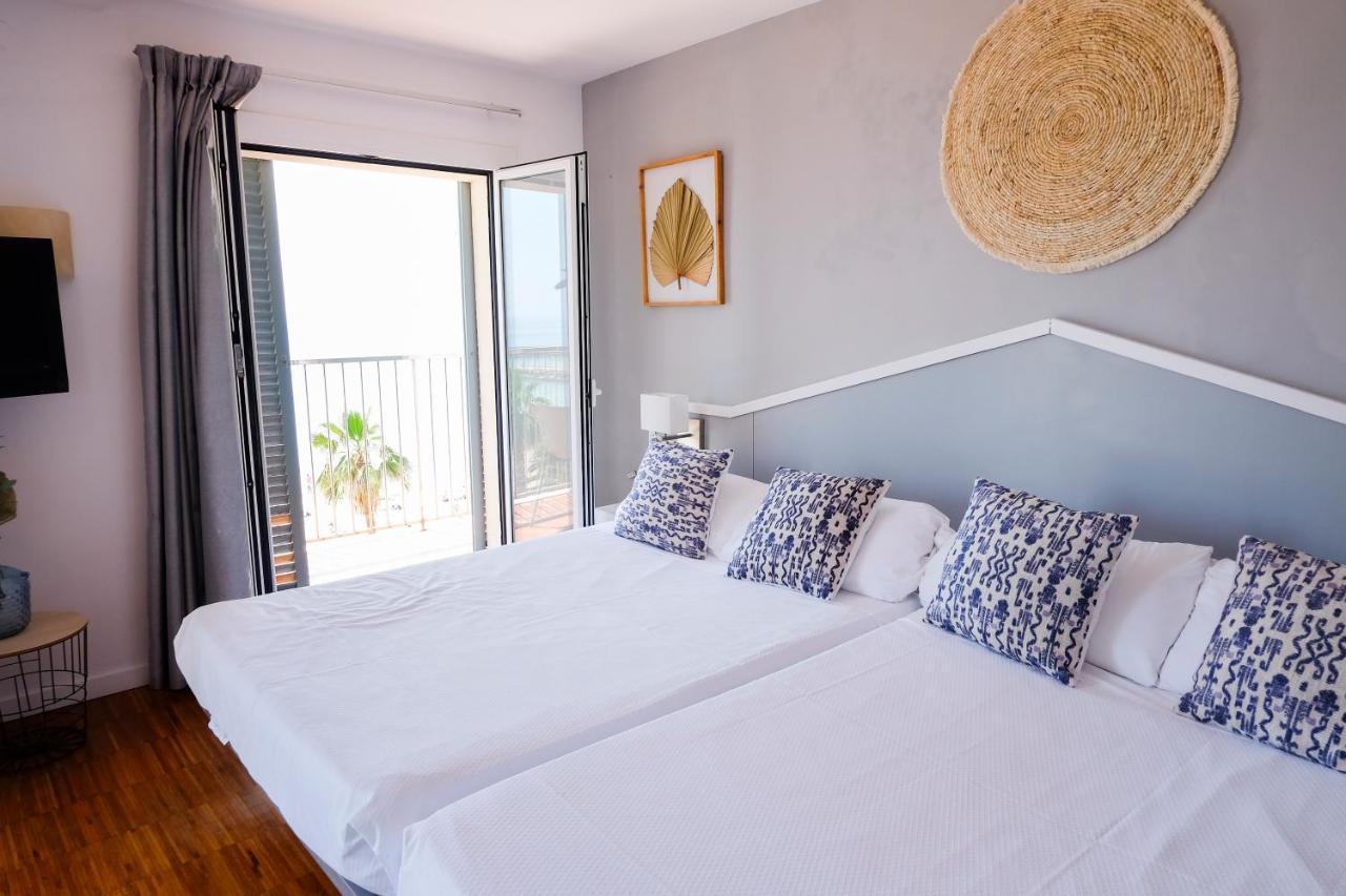 Hotel Subur Σίτζες Δωμάτιο φωτογραφία