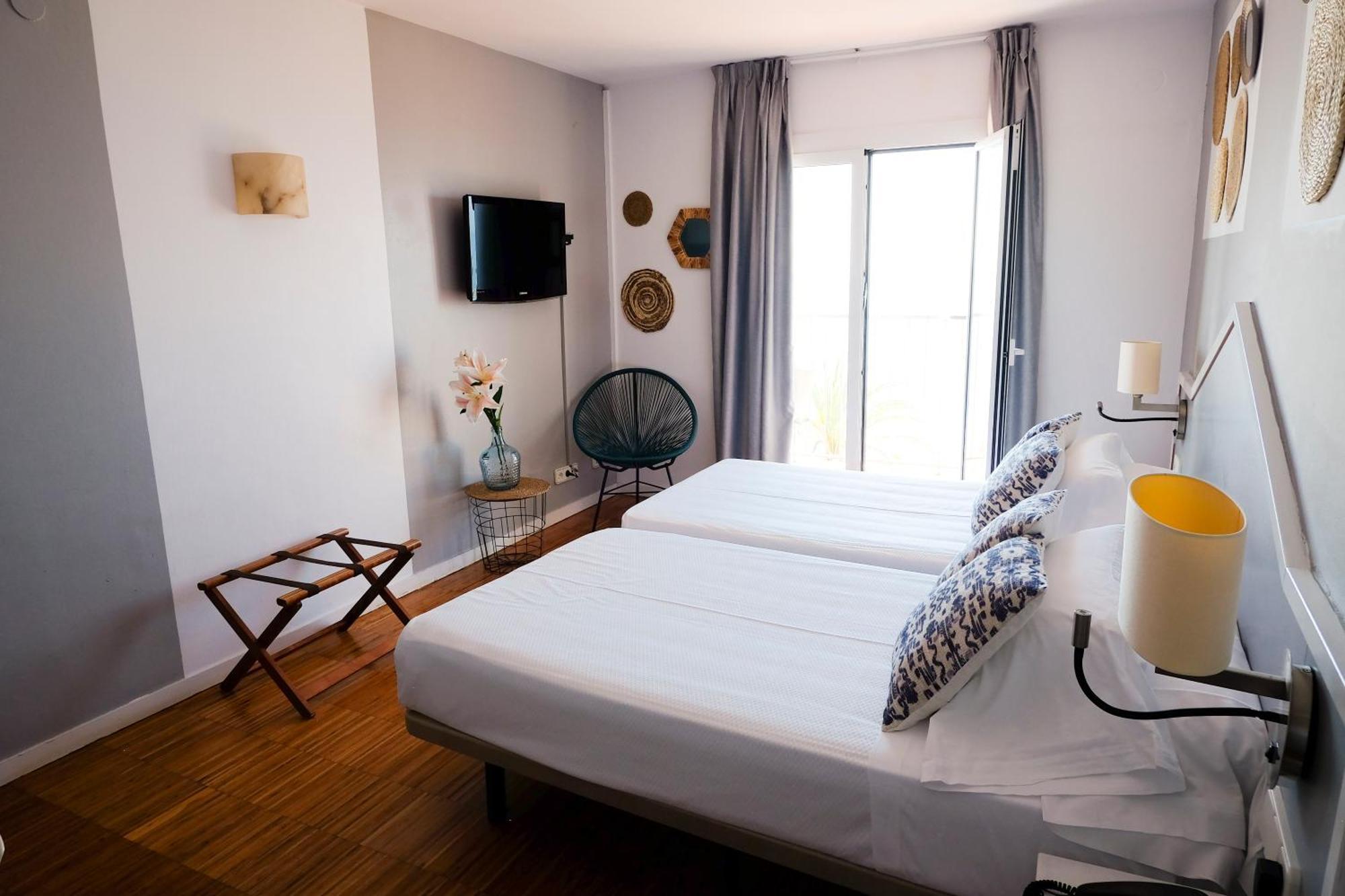Hotel Subur Σίτζες Δωμάτιο φωτογραφία