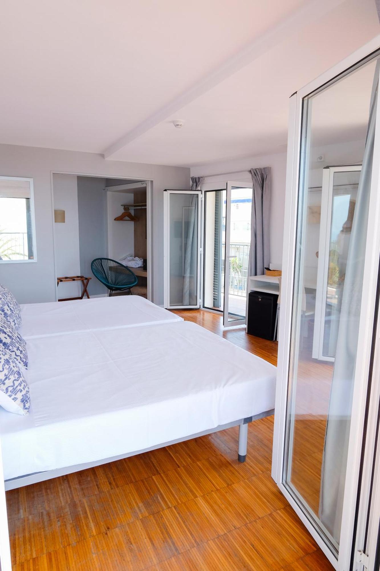 Hotel Subur Σίτζες Δωμάτιο φωτογραφία